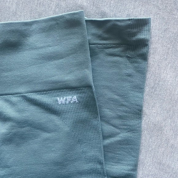 White fox seamless leggings - Picture 7 of 8